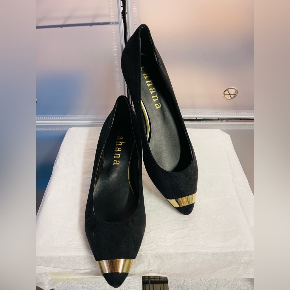 Korea Black Pumps